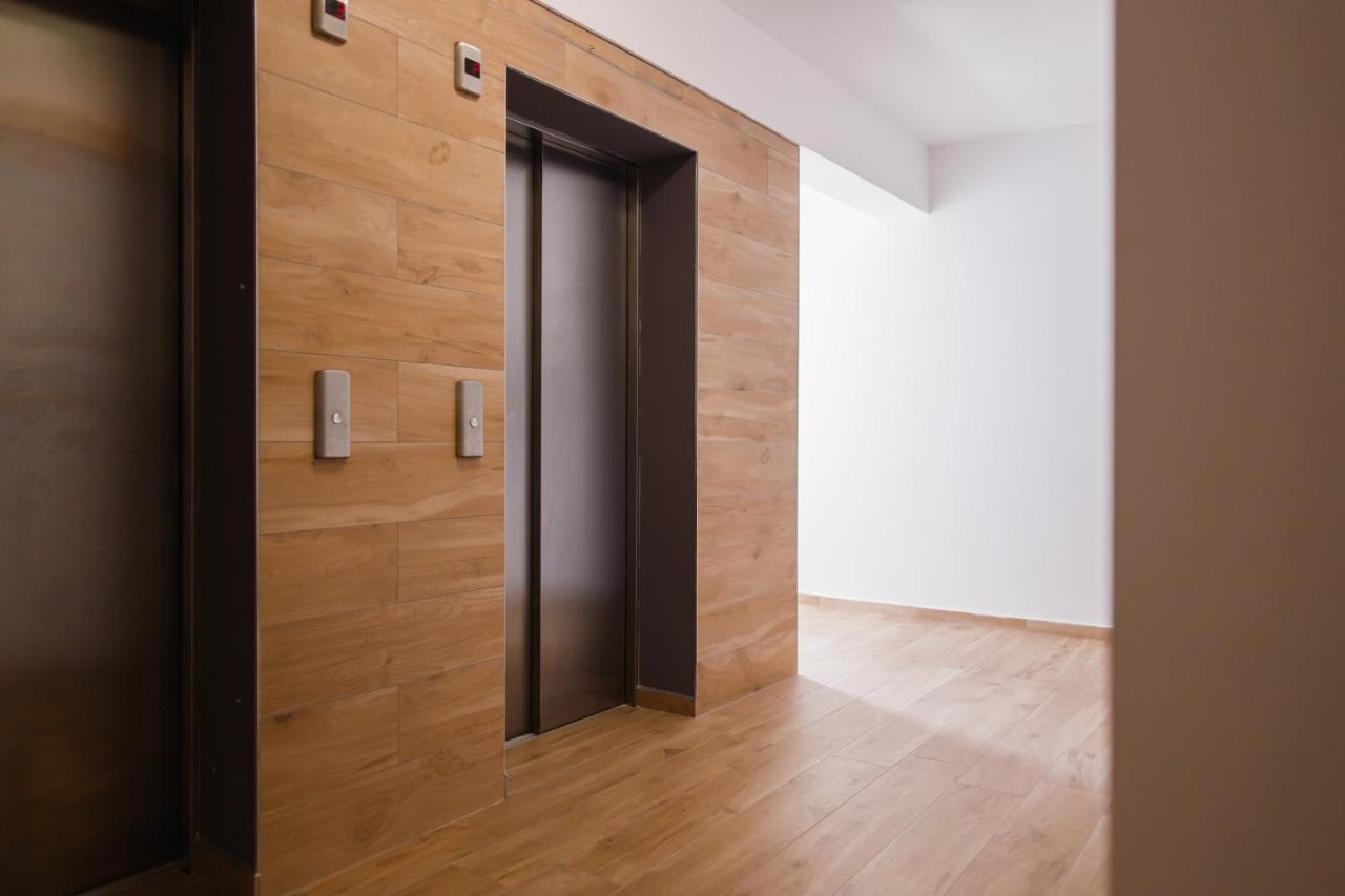 Appartamento Charming Family Haven Gran Varadino Esterno foto