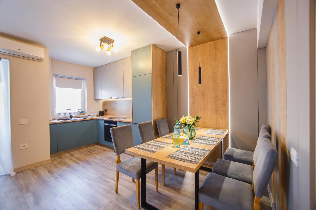 Appartamento Charming Family Haven Gran Varadino Esterno foto