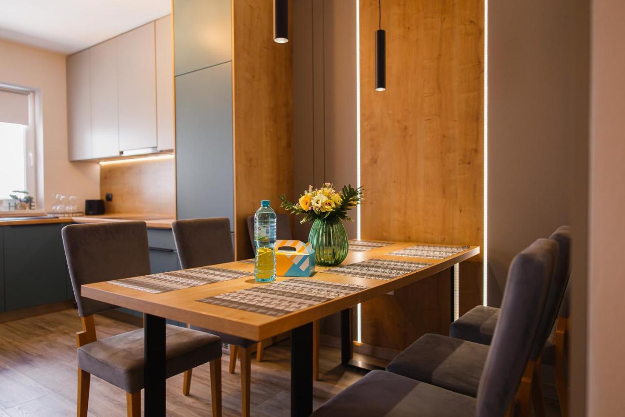 Appartamento Charming Family Haven Gran Varadino Esterno foto