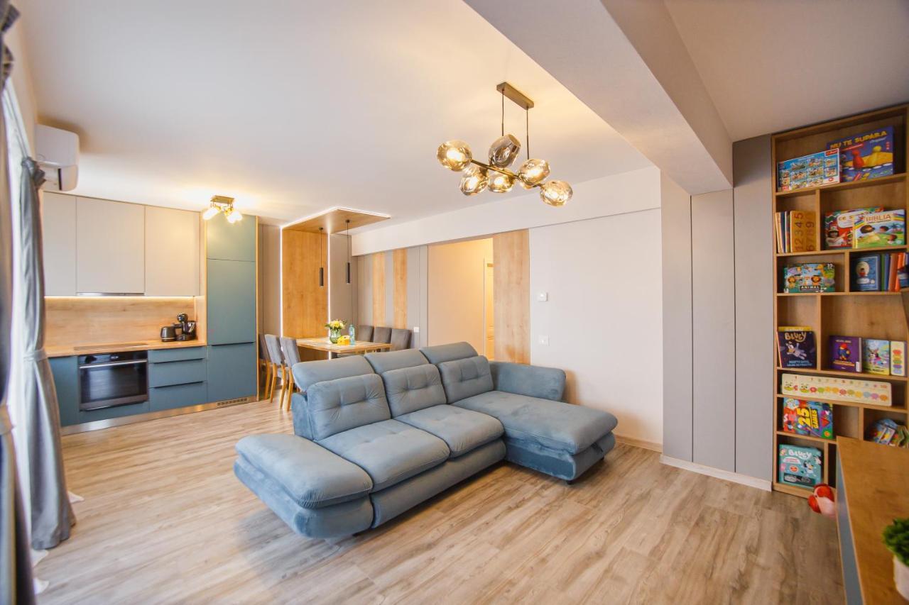 Appartamento Charming Family Haven Gran Varadino Esterno foto